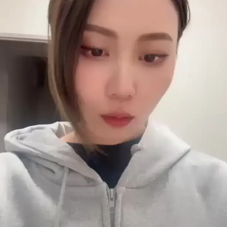 もぐもぐ