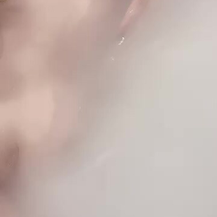 ぷかぷか浮いちゃう🍑