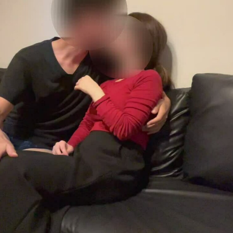 いつも串刺し騎乗位で気持ちよくしてくれる裏アカ女子さんとの密会❤️やっばり着衣からのセックスは最高👍ぬがしていく楽しみも