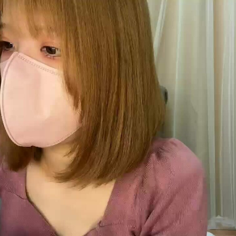【みれい 20 歳】

みれいさんのライブ配信動画です
生配信 だと、1 回の有料配信を視聴すると、おおよそ平均 