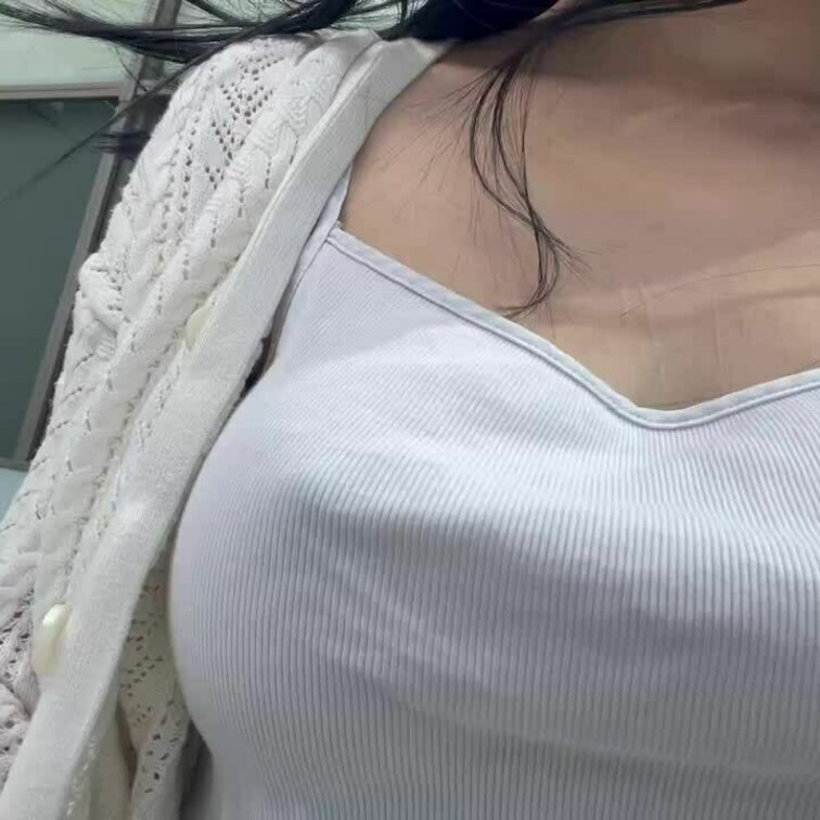 流行りのノーブラ散歩してみたよー
一緒にお散歩しませんか？ｗ