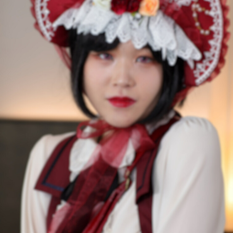 #028_めるちゃん「コスプレ衣装で変態ポーズ(*‘ω‘ *)」
写真集160枚です。本編はこちら↓
https