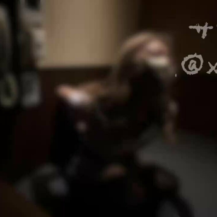 ネットカフェでむらむらして
オナニーしちゃう○○○…🤍正面から撮影🤍

個室で通行人や話し声が聞こえる状況なのに