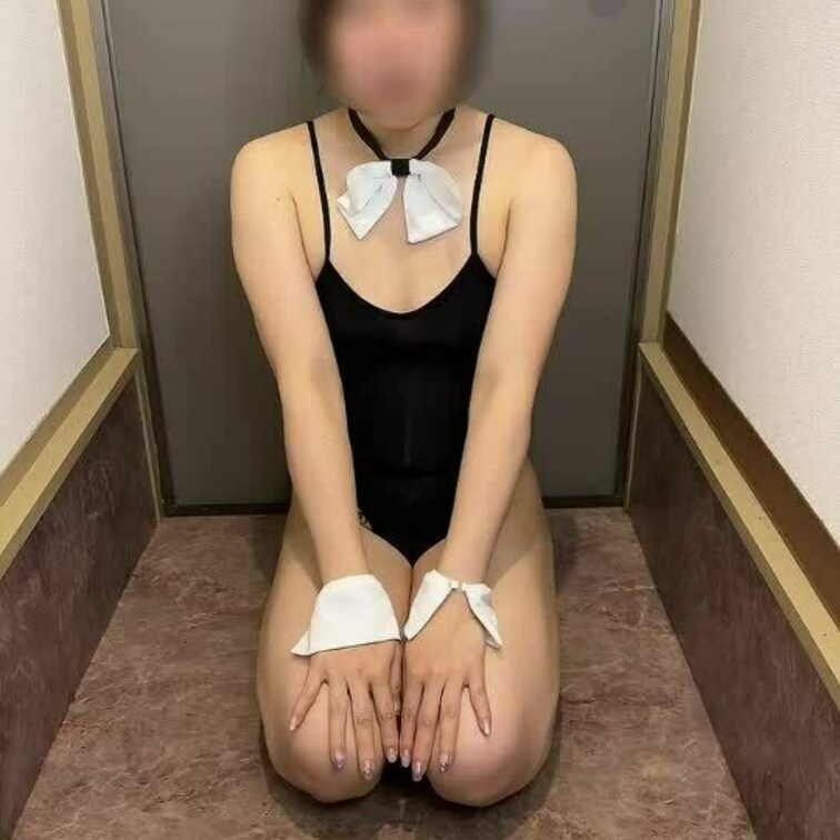 イルカ🐬限定

惨めなオナニー動画
内容は特別、限定と同じです。
顔出し度合いが違います。