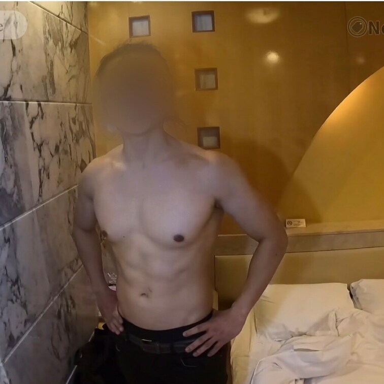 今回撮影に協力してくれたのはジムでトレーナーとして働いてるノンケ君です！