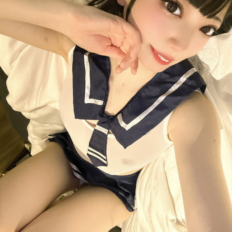 💓いいね💓してくれたらエッチな画像送りますね😉

えちえちセーラー服で電マオナニー💕
制服まだいける？😏笑
途中