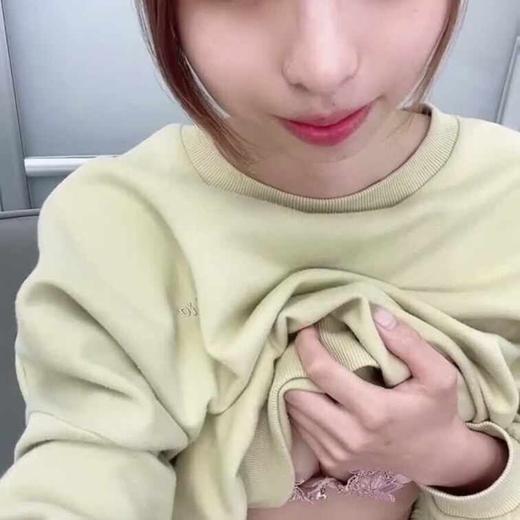 美女脱衣動画(下着まで)

約1分20秒