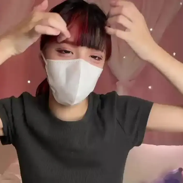 【みれい 20 歳】

みれいさんのライブ配信動画です
生ライブ配信だと、1 回の有料配信を視聴すると、おおよそ平