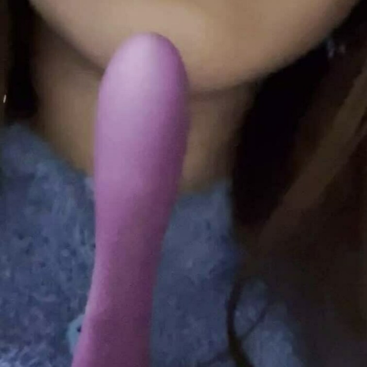 擬似フェラ♡♡おもちゃ口まんこでじゅぽじゅぽ♡♡
うまうま♡早く本物のおちんぽしゃぶりたぁい♡♡