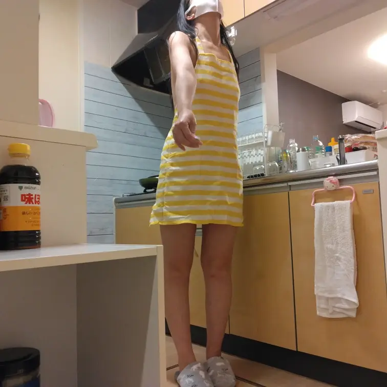 裸にエプロン💛