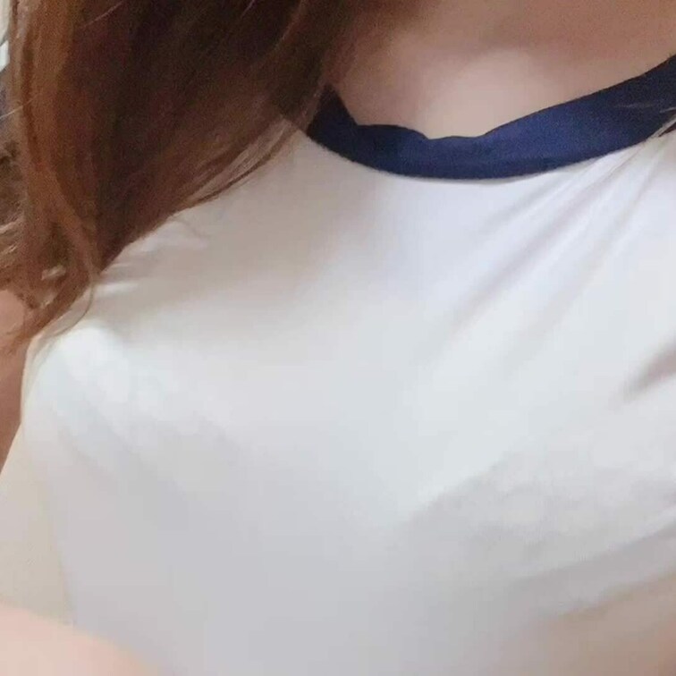 ねぇ中見る？
いいよ。
おっぱいも触る？

紗和プランだけだよ♡