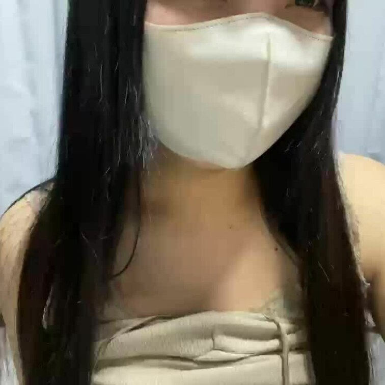【なゆ 18 歳】

なゆさんのライブ配信動画です
生配信 だと、1 回の有料配信を視聴すると、おおよそ平均 5,