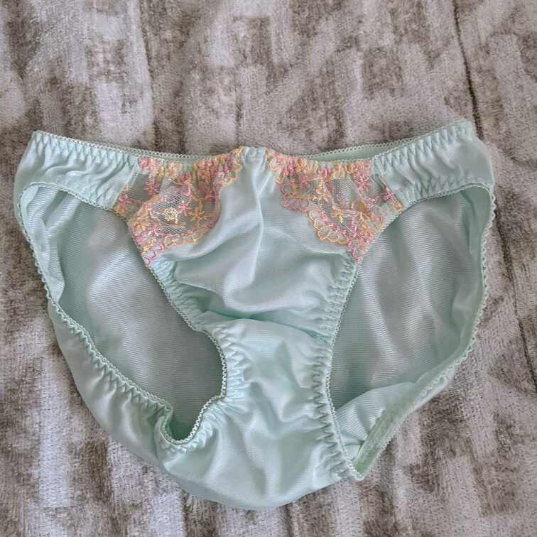今日のリナのパンツです🥰