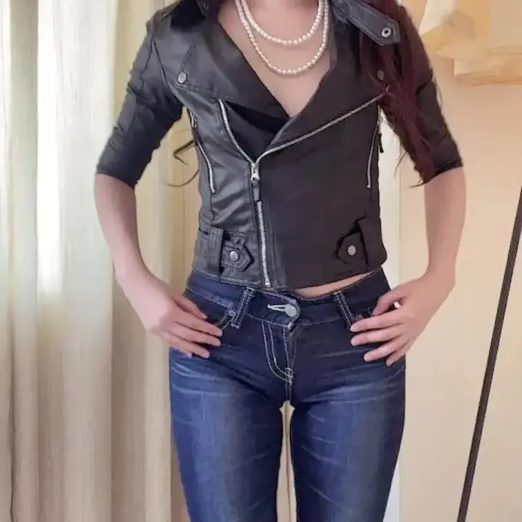 ジーンズ👖姿を自撮りで確認😆