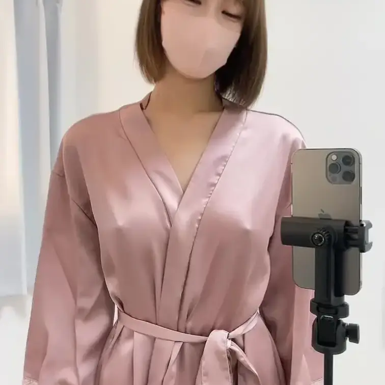 乳首くりくり・・・