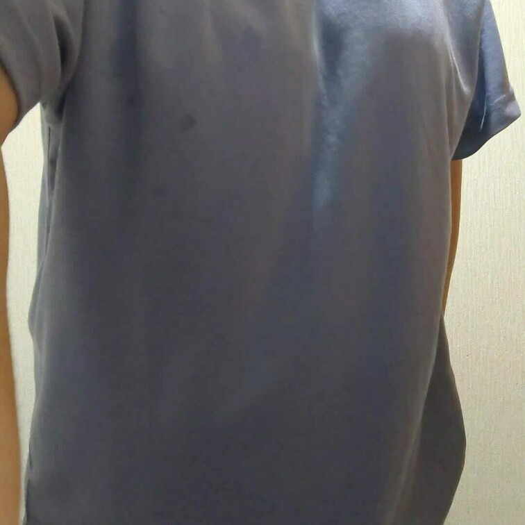 ブラをずらしてノーブラ乳首オナニー
薄い部屋着の上から乳首さわるのきもちいい
○○○にばれないように声はがまん
