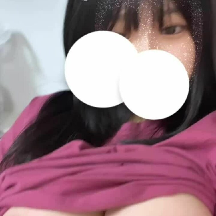 乳輪絶対大きくなったよね（？？）
結構ショックかもしれない

大きめ乳輪も好きになって 🥲