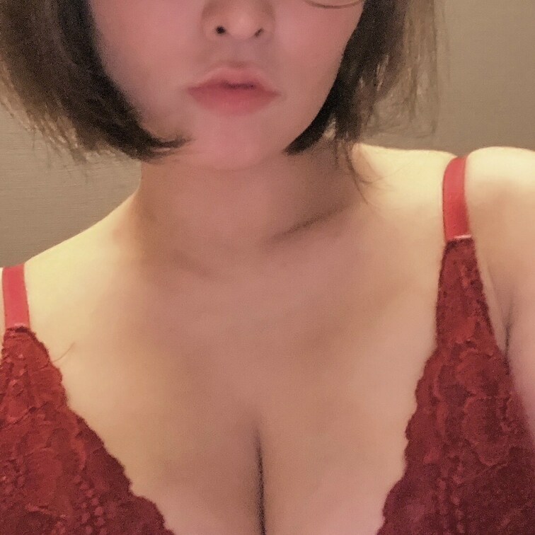 おはよー♡
今日は赤❤️
北へ旅に行きまーす✈️