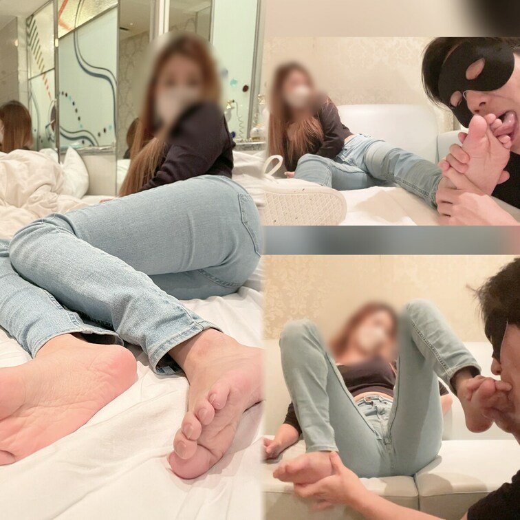 Half Married Woman Beauty Maria 💕
Foot licking with the bes