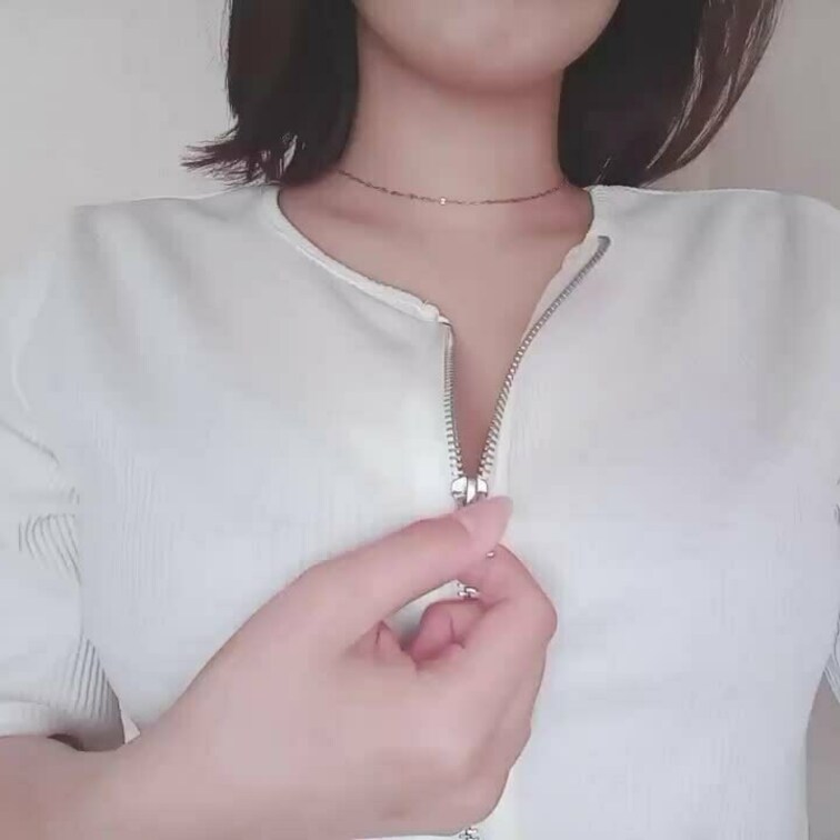 チラっ