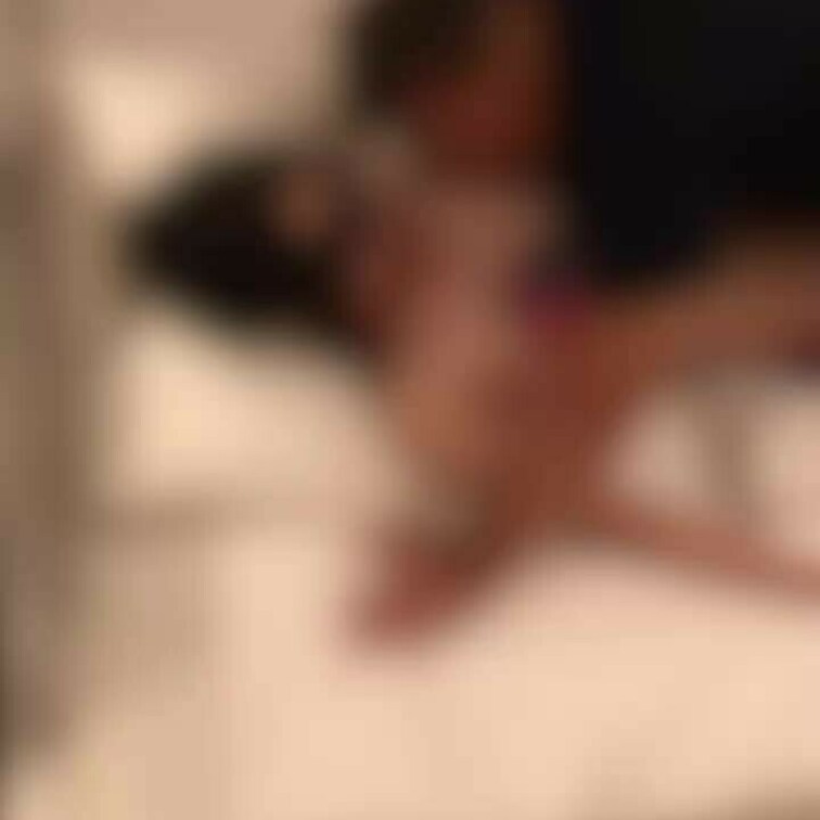 初他人棒　
妻が喘ぎ声
あげながら単独さんの金玉を舐めてる様は
とても興奮しました