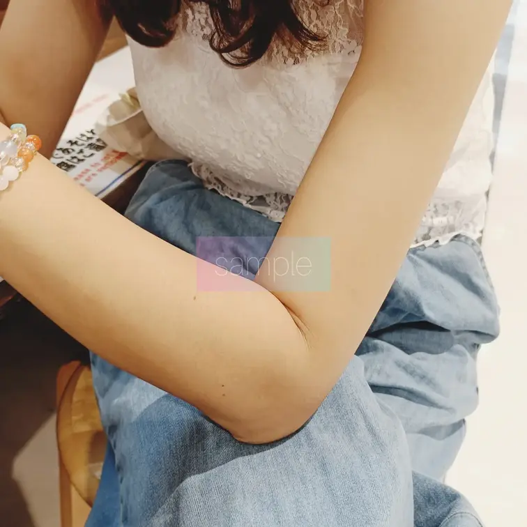 白トップは大きくみえる♡

#人妻
#裏垢