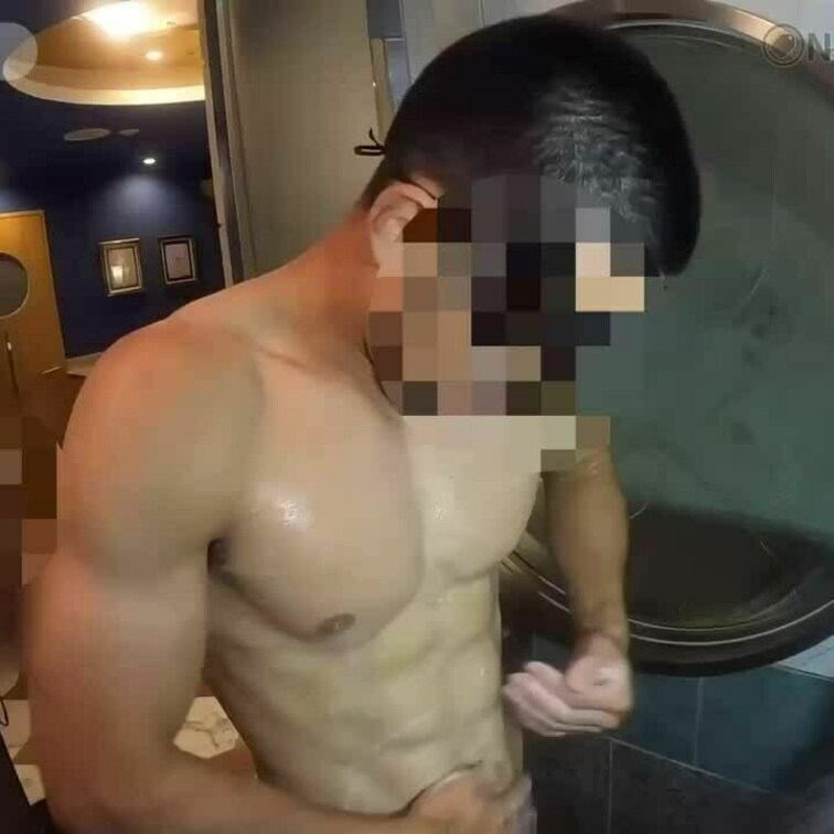 今回撮影に協力してくれたのは前回女の子と生ハメ中出しセックスをしてくれたのは元自衛隊巨根細マッチョノンケ君身長16...