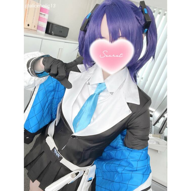 💙 早◯ユ◯カに土下座で"抜いて"とお願いしたらドン引きしながらも「先生のためなら…」と溜まりきった精子を完璧＆スマート
