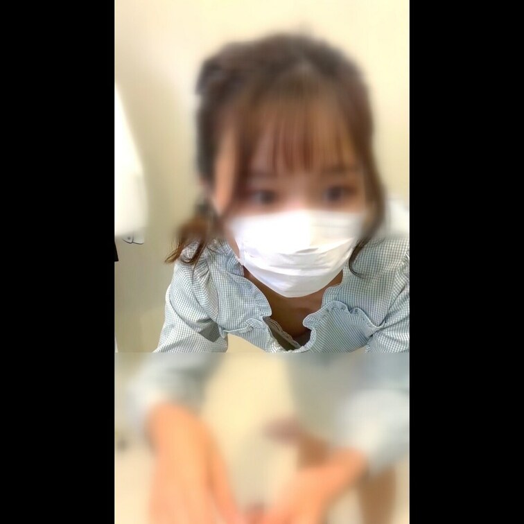 本編はこちら→
胸ちら04 【アパレル店員・インスタライブ】
着替え○○○流出
・本作品に登場