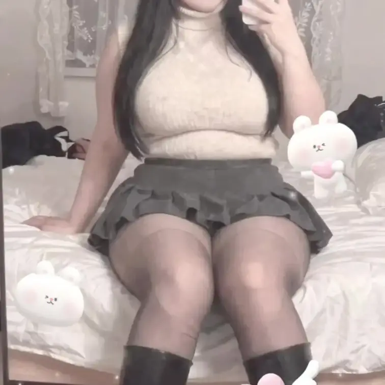 昨日は秋葉原だったよーっ！🐰🎀✨ちゃんとえちちだけじゃなくて、グラビア活動も頑張っています(´っ･ω･)っ💗笑