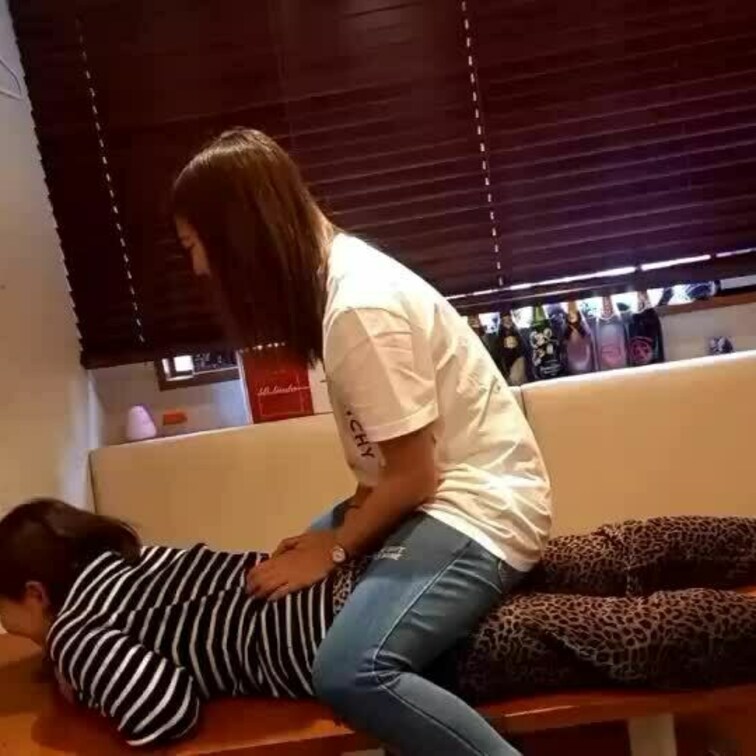 皆様いつもご購入ありがとうございます☺️
今回のくすぐり動画はこちらです👍


是非見てあげてくださいね(  ˆ