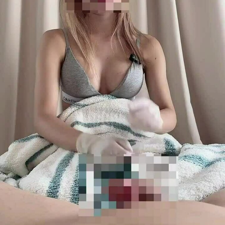 サンプル動画🎥
🚨音無作品・限定価格🚨

手袋でトコちゃんがぬきぬきしている動画です🐰💓
機械トラブルで音があり