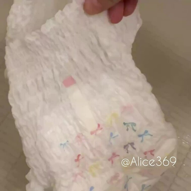 オムツの中身、ドアップだよ🫣💖
