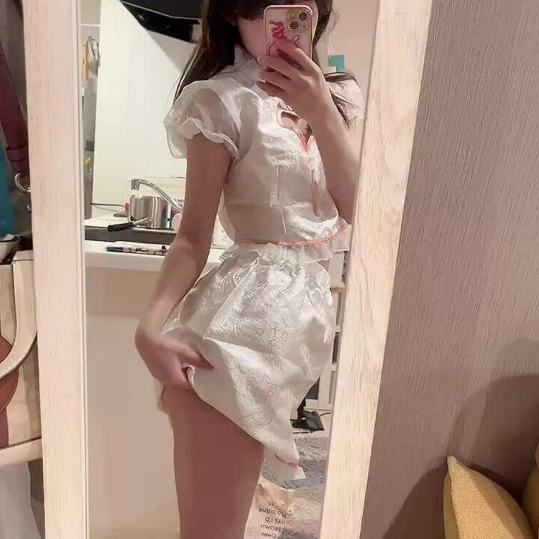 ぬぎぬぎ