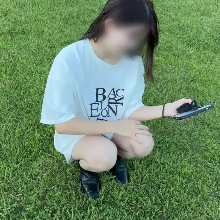 〜夏の思い出〜野外露出からのフェラ抜き
海帰りにちょこっと公園に散歩しにイキました🎶