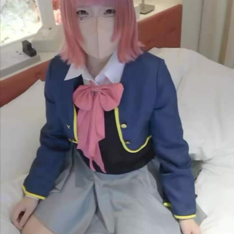 のんちゃん
 推しの子　制服コスプレ
 手コキでシコシコ抜き抜きです❤️
 
 視聴方法は
 
 単品販売