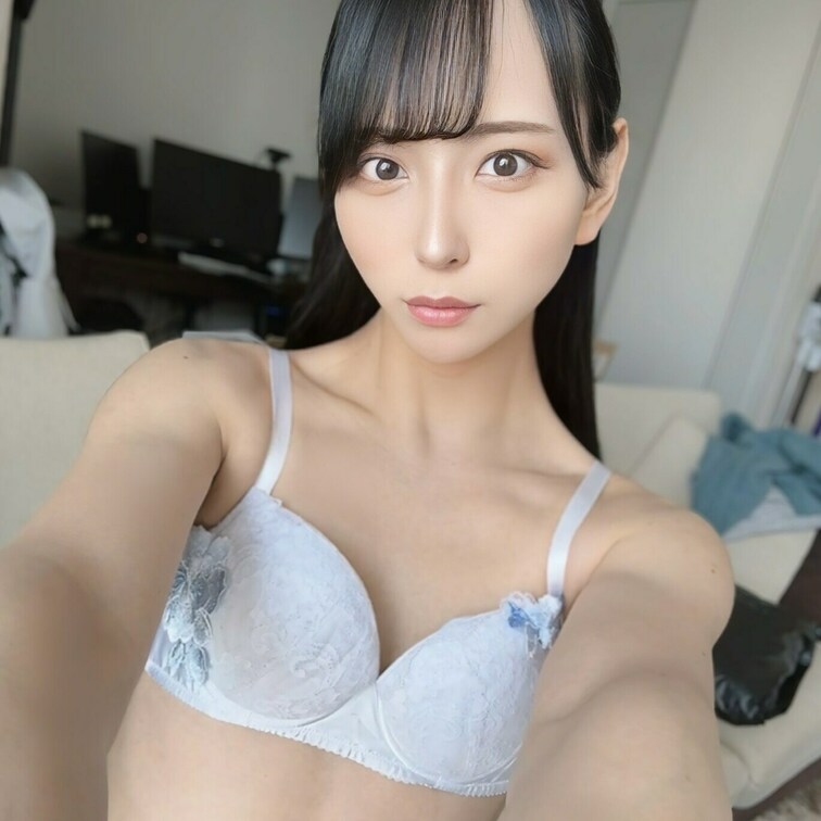 清楚系黒髪男の○○○ちゃん💓

今日の投稿ですが、私がいつも着ているお気に入りのランジェリーで写真を撮ってみました♡