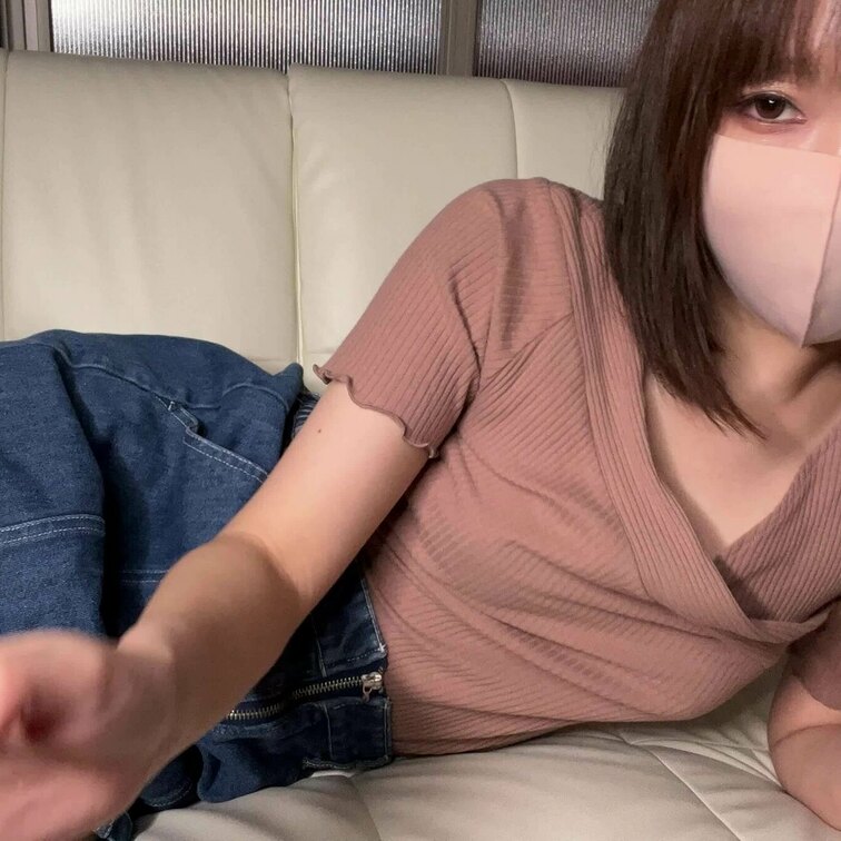 こんばんは🌙　今夜の動画は買い物に行って帰宅中ムラムラしちゃったので、オナニー動画を撮影した時のです💕

下着を着け