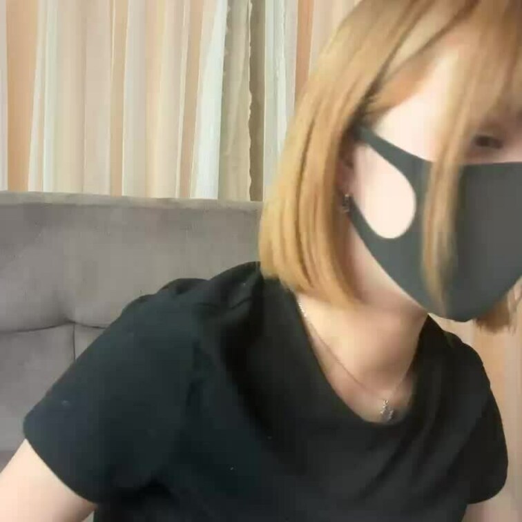 【みれい 20 歳】

みれいさんのライブ配信動画です
生配信 だと、1 回の有料配信を視聴すると、おおよそ平均 