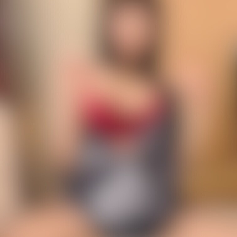 こんばんは！！
りおです💭✨

今日の動画は、ちょっぴりセクシーなTikTokダンスに挑戦してみたよ💃💕
普段は