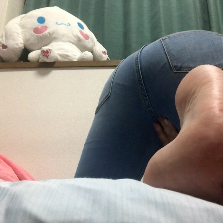 【ファン限定フル動画】🎁

彼氏が寝ている間にとなりの部屋でオナニーしました。
ももか感じてしまいました。
