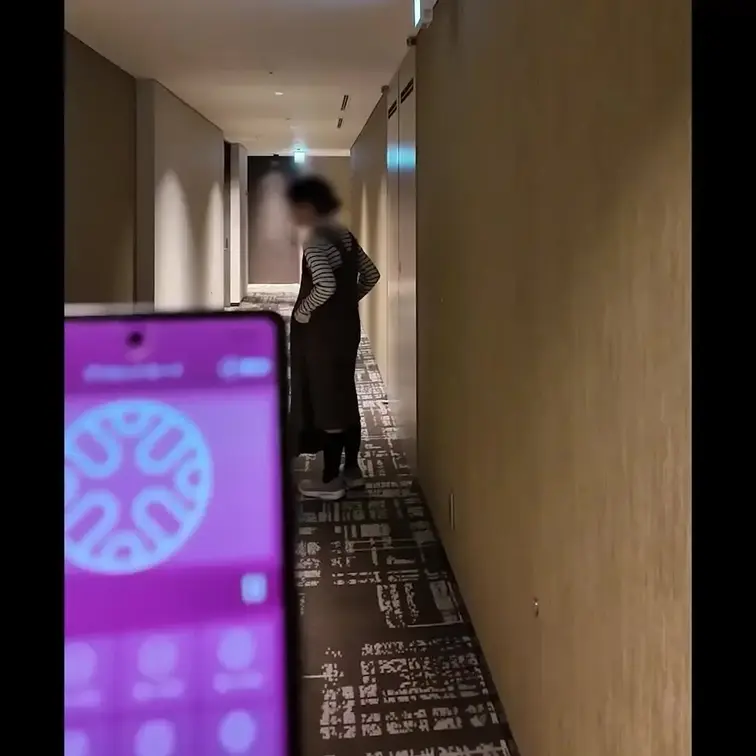 眺めのいいホテルで時々お会いしている人妻さんと会ってきました。

旦那さんとはレスで結婚してから一度もしてないそうで