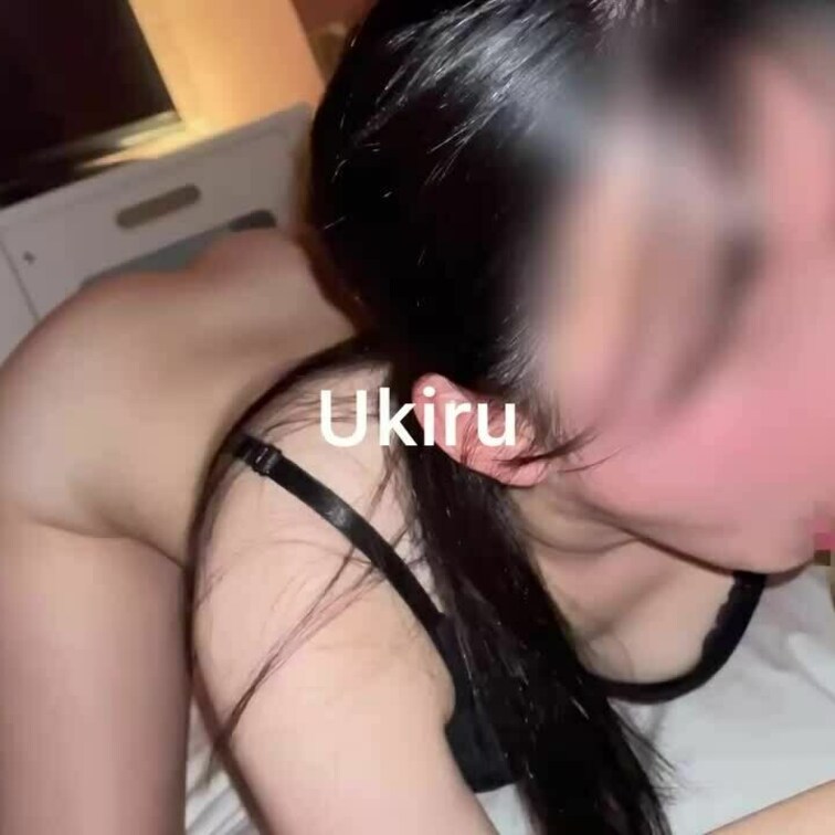 ｜女子大生｜21｜C｜動画①：フェラ

見た目は可愛くて大人しいのに、しゃぶりはじめるとトルネードフェラ○○○に豹変
