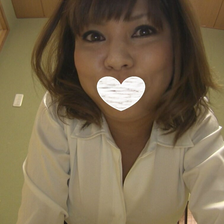 32歳の美熟女のオナニーです

気持ち良くなると足がピンッとなって
イッちゃいます

そんなエロエロオナニーご