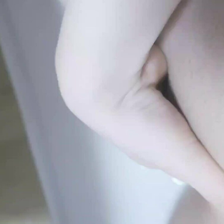 びしゃびしゃ潮吹き♡プシッ♡プシッ♡って音が凄いです😖ぺちぺちもした♡