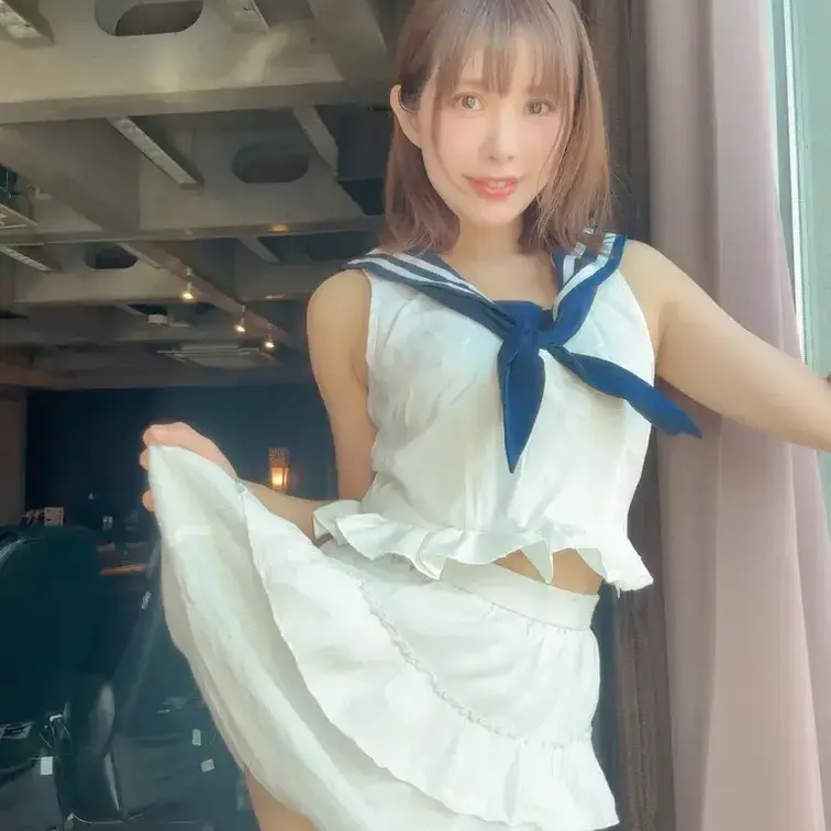 TikTokの配信で人気だったこの私服(コスプレ)??

みんなとの企画動画でも着てみたら
やっぱりコスプレって言