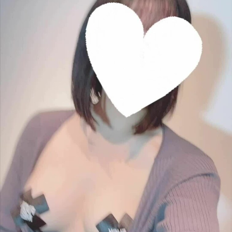 ニップレスの先はピンクがまってます…