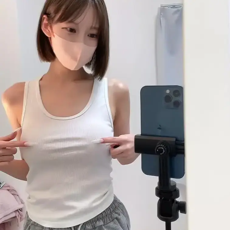 クリクリ・・・・😳