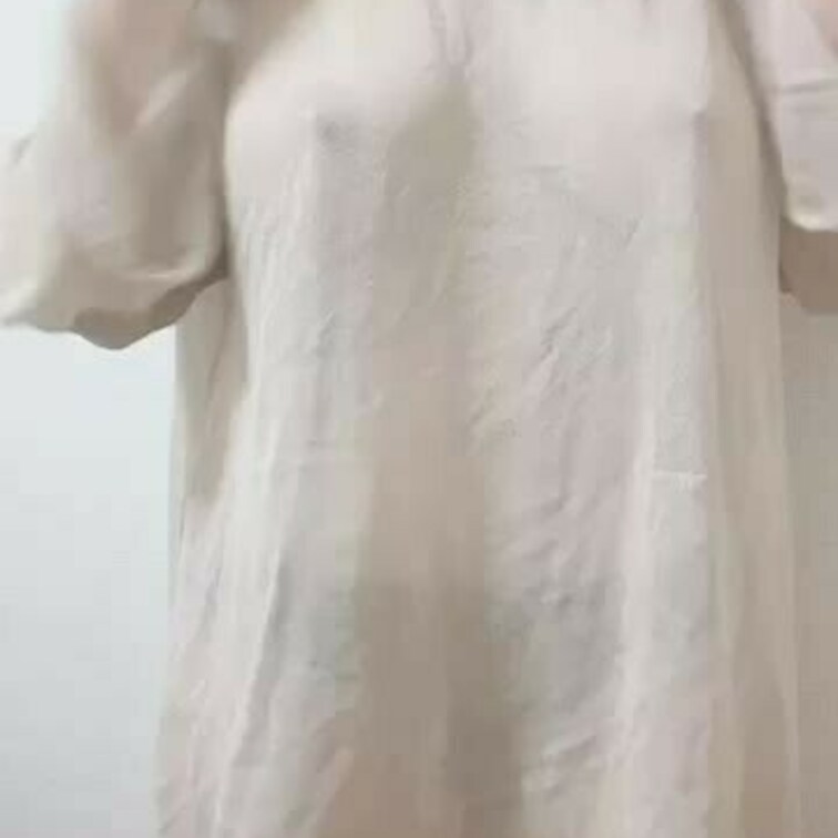 透け透けの服、最後はぽろっとします^^✨