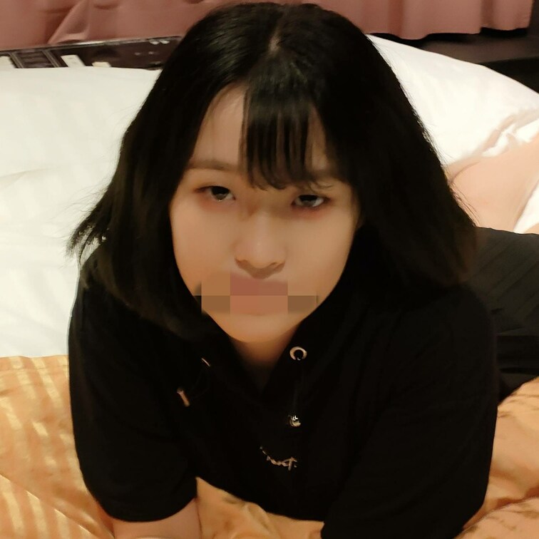 アイドル級の素人女子大生20歳のるかちゃんのディルドオナニー

▼▼▼【はじめに】▼▼▼
某所でメンズエステの店長